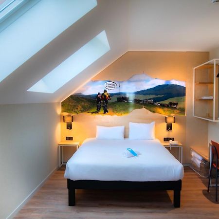 Ibis Styles Clermont-Ferrand Aeroport Hotel Екстериор снимка