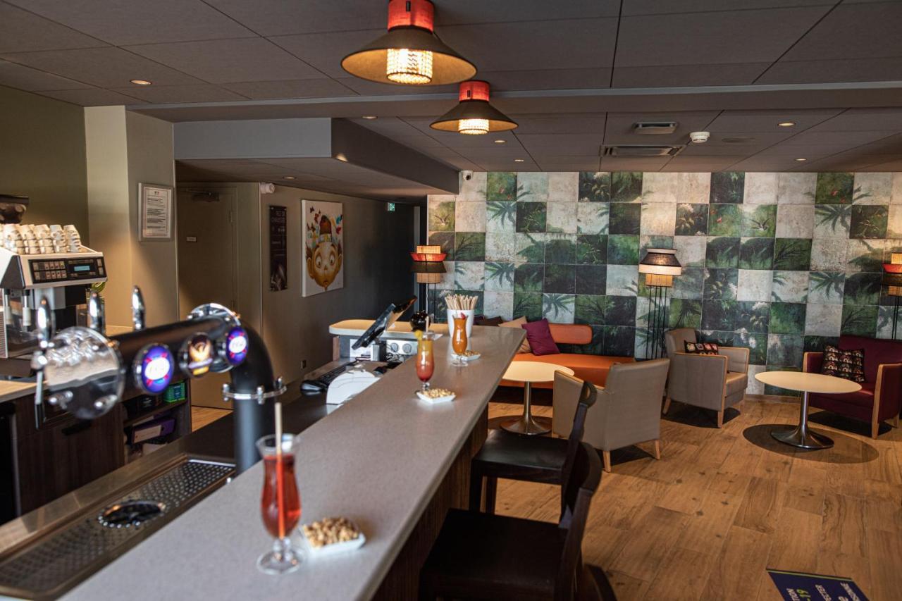 Ibis Styles Clermont-Ferrand Aeroport Hotel Екстериор снимка