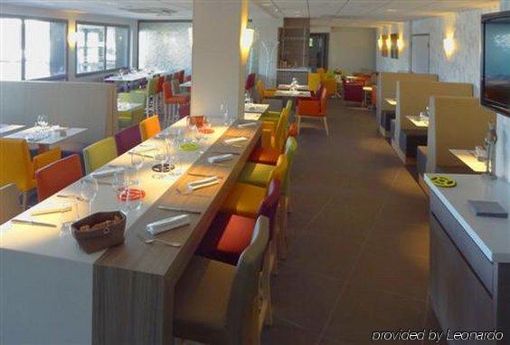 Ibis Styles Clermont-Ferrand Aeroport Hotel Ресторант снимка