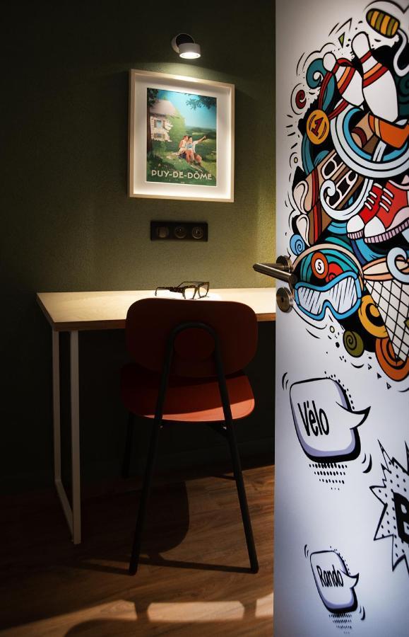 Ibis Styles Clermont-Ferrand Aeroport Hotel Екстериор снимка